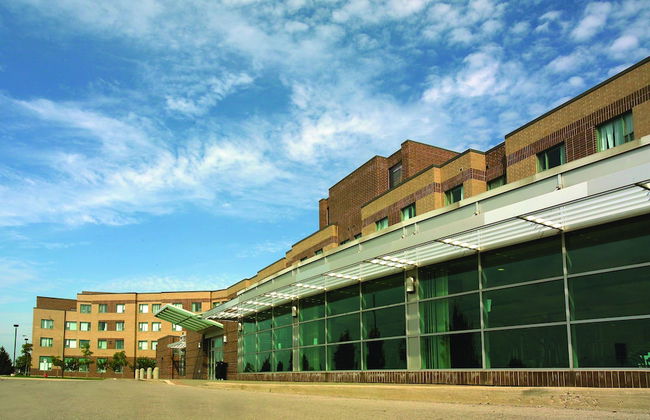 Residence & Conference Centre - Hamilton - Photo 1