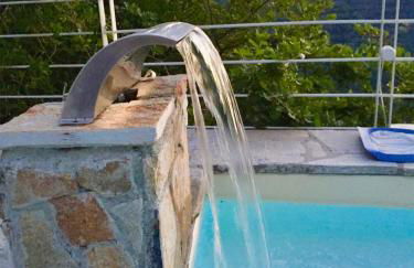 Villa con Piscina, Ac nelle 2 camere da letto, Palestra e vista su mare e monti - Foto 19