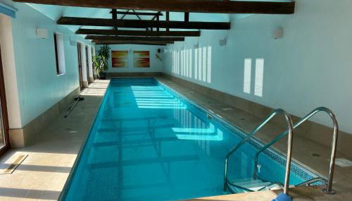 The Clock Tower & Dairy - Two x 2 Bed Barns with Indoor Pool - Foto 4