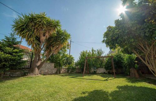 Family House with Garden - Foto 16