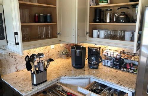 Palm Valley Full Access to Golf, Tennis, and Pickle Ball- Luxury 3 King Beds 3 Full Baths - Foto 37