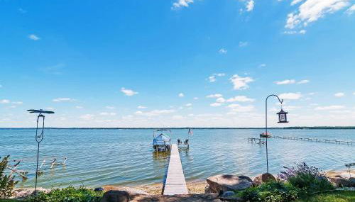 Spacious Edgerton Home with Private Beach and Views! - Foto 2