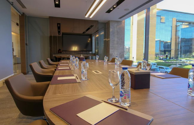 Views Hotel & Residences - Foto 44