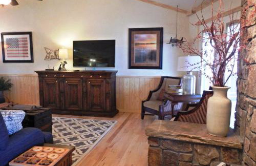 C21, Three bedroom, three bath log-sided, luxury Harbor North cottage with hot tub cottage - Foto 8