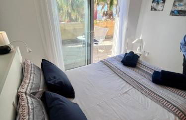 GATU Villa Atardecer en la playa de las Redes " Preferente mayores de 21 años y familias " - Foto 41