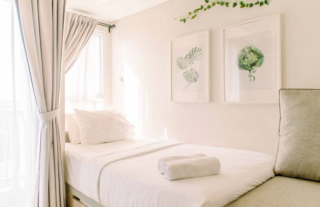 Simple and Cozy Living Studio Room at Poris 88 Apartment - Foto 3