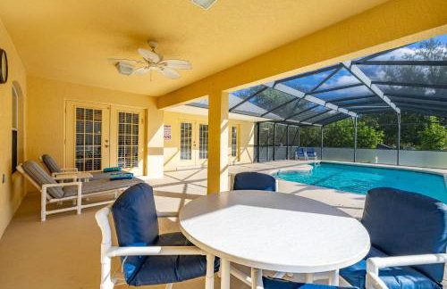 373 - Stunning 4 Bedroom Villa with own Private South East Facing Pool - Photo 4