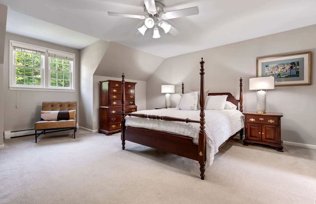 Maine Adventure 3BR Oasis Awaits! - Photo 4