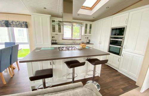 Wildflower, Premium Plus Hot Tub Lodge - Foto 18