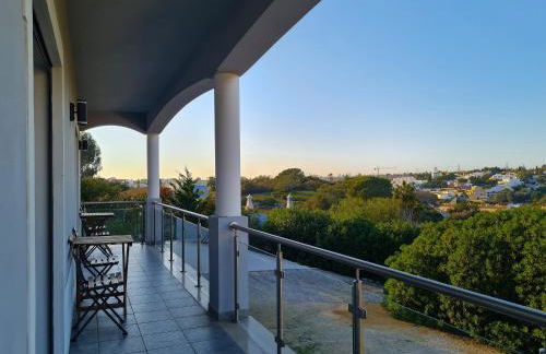 CASA LIMÃO - Private Pool & Garden - Beach & Center 650m - Foto 44