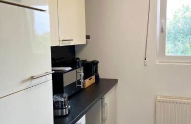 Elegante Apartment in Erftstadt mit Balkon, Zentral, Bahnhof nah, Phantasialand Brühl bei Cologne - Foto 24