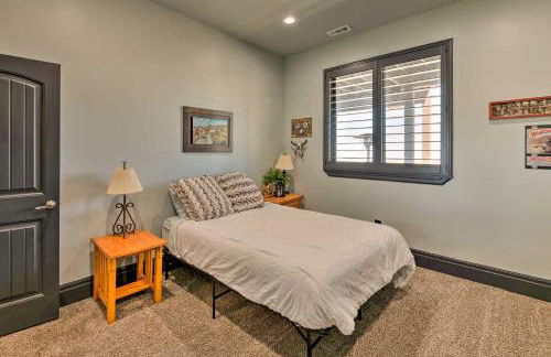 Spacious Tooele Unit with Sprawling Mtn Views! - Foto 17