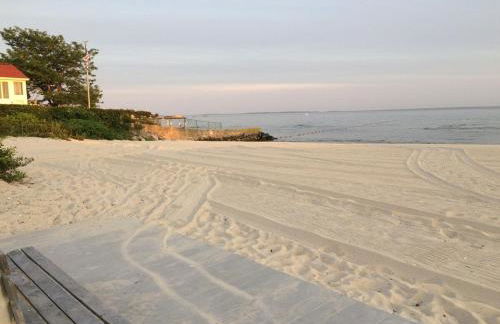 Your Nest Near The Beach - Photo 10