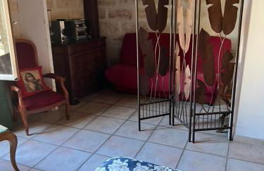 La maison sur la place dans Aigues Mortes - Foto 37