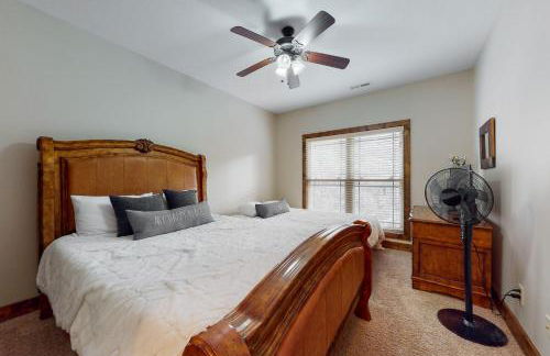 Spacious Lakeview Townhouse Sleeps 8 Deck Grill - Foto 21