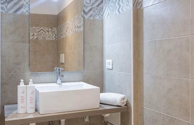 Corsica Boutique Apartment 8 by Wonderful Italy - Photo 13