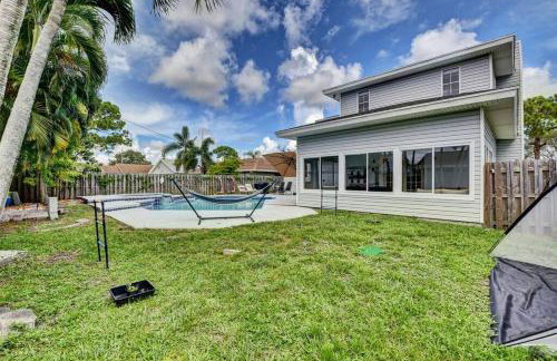 5 BR Mansion with Pool and non-heated Jacuzzi Games in Boynton Beach - Photo 51