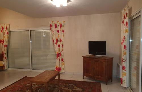 CARCANS MAUBUISSON LOCATION SAISONNIERE VILLA 6 couchages - Foto 8