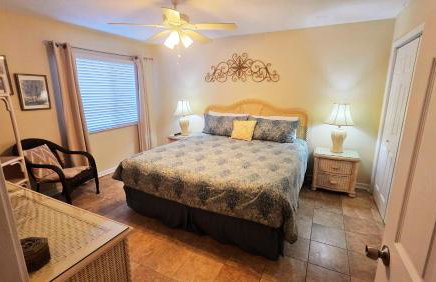 Mariner East-West Condominiums - Foto 13