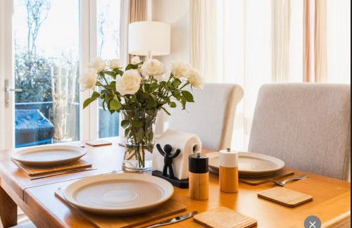 Luxury lodge - St Helens - Photo 13