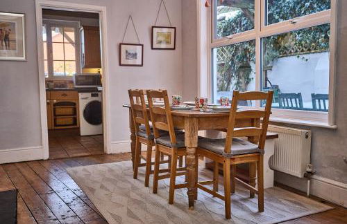 Large character home, hot tub, beach 5 min walk - Foto 10