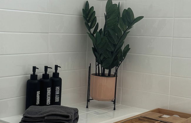 The Mackinnon - Photo 12