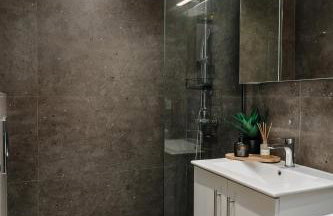 Kyan Executive Suites - Photo 17