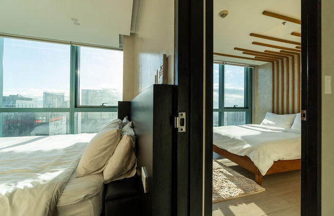 Luxury 2BR Gem in One Uptown, bgc - Photo 8