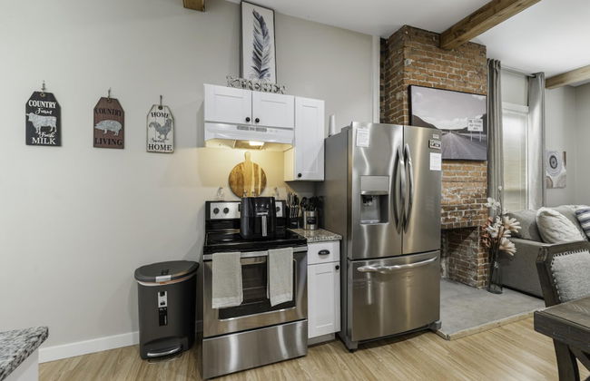 Stockyards- 4min Pet Friendly 3BR Luxe Gem - Foto 15