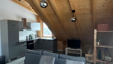 Holzliebe mit Donaublick - Foto 4