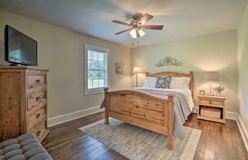 Idyllic Getaway with Deck about 4 Mi to Dtwn Athens - Foto 12