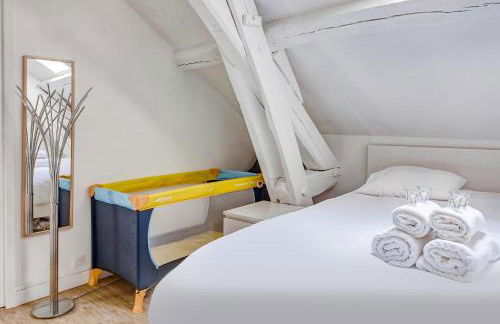 Escale pro & détente à 3 min de la gare - Parking - WIFI - PS4 - Foto 10