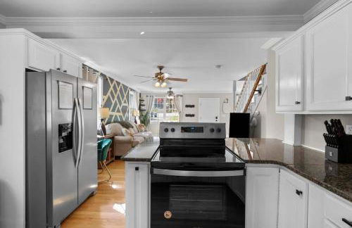 Spacious-5 Beds! 3 Mi to Mohegan - Foto 33