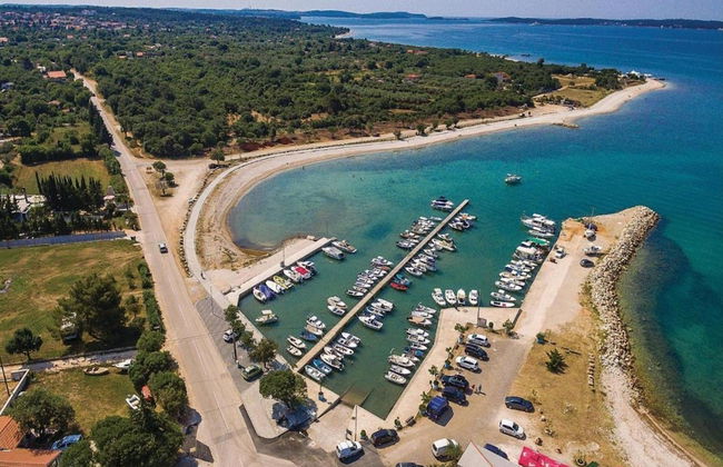 Villa in Peroj With Pool Near Beach - Foto 38