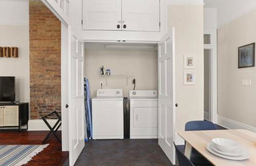 Marigny BD Surrounded by Music Food and Art - Foto 16