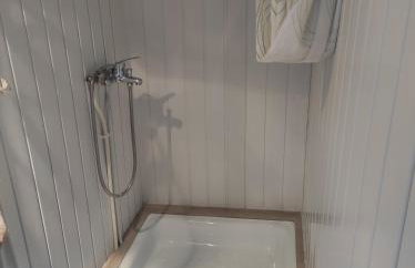 Mały drewniany domek w Białym Borze - Foto 5