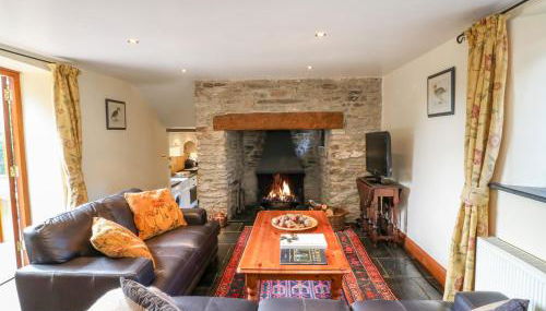 Great Bradley Cottage - Photo 2