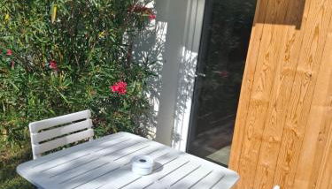 Charmant studio RDC avec terrasse, parking & cuisine équipée - Foto 1, Garden, Garden view