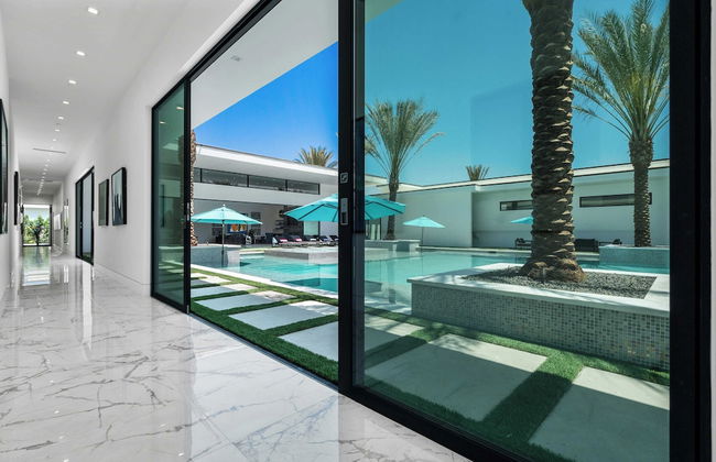 Sleeps 26 Pool, Hot Tub, Pickleball & Putting Green Bravo Villa #12 by Avantstay - Foto 5