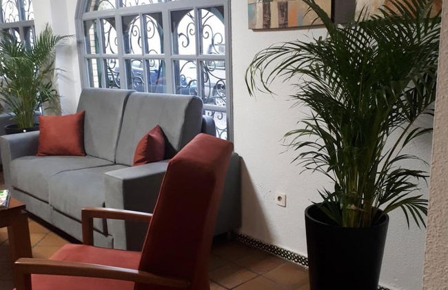 Apartamentos Puerta del Sur - Photo 20