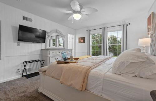 Family Escape with Yard, Fire Pit and EV Charger - Foto 27