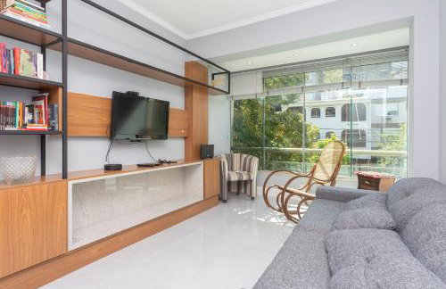 Apartamento Climatizado com Garagem e Wi-Fi - Foto 1