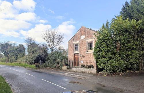 The Cloisters, Muston - Photo 1