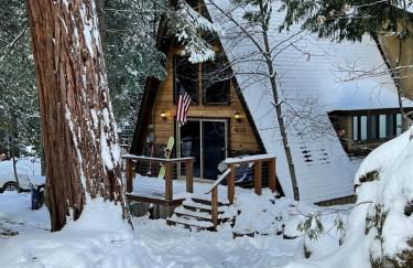 Dogwood Peak Mid-Century A-Frame with AC Style - Foto 64
