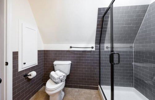 Secluded Waterfront A-Frame Cabin w/ Pvt Lake - Foto 13