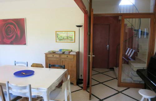 Maison lumineuse et spacieuse avec jardin arboré - Foto 11