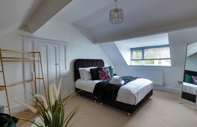 Kensington Place - 4 Bedroom Home w Free Parking - Photo 29