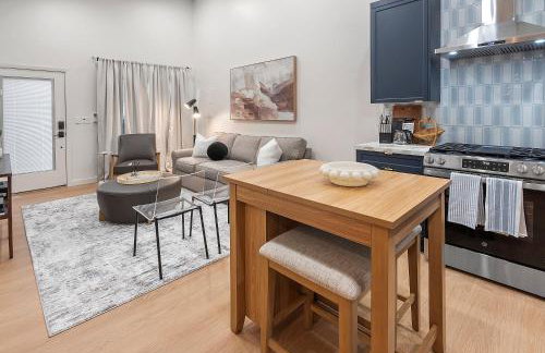 New 1 BR, King Bed, Laundry In-Unit, Parking - Foto 7