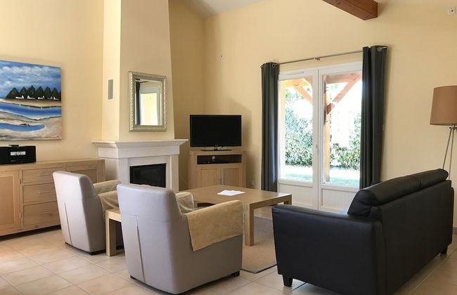 Amazing Holiday Home in Les Forges With Terrace - Photo 30