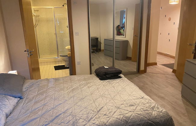 Whitworth Street Apartment in Manchester - Photo 18